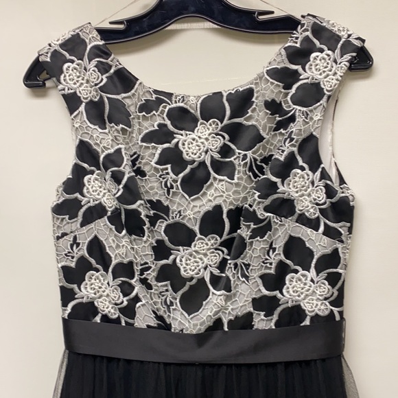 Aidan Mattox black and white tulle Gown - Picture 7 of 13